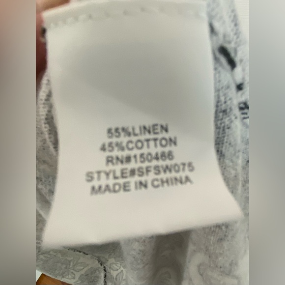 Market and Spruce Black & White Floral Cardigan - Picture 4 of 5